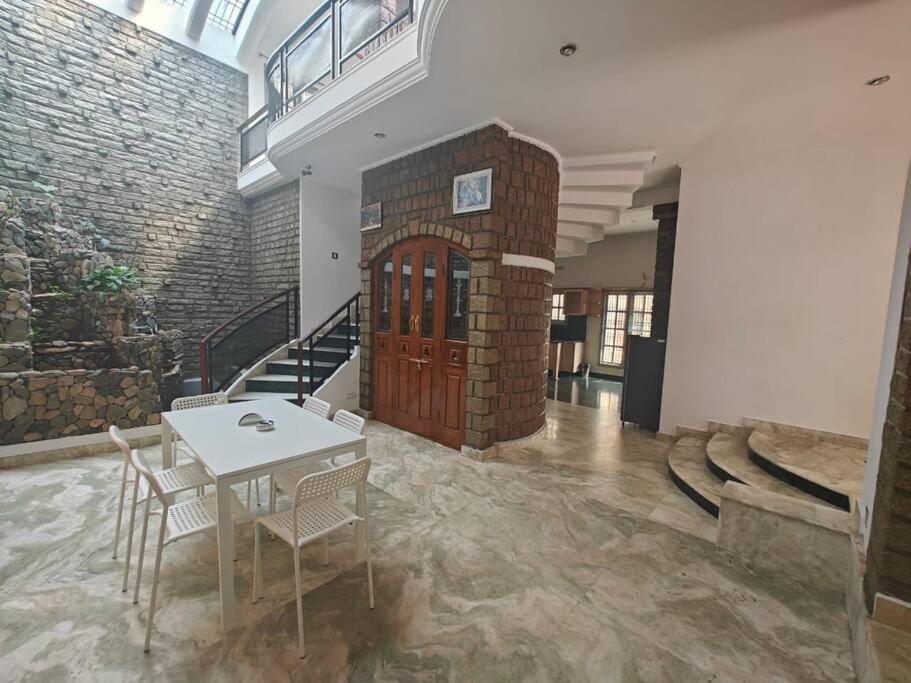 Waterfall Villa - 4Bhk ไมซอร์ ภายนอก รูปภาพ